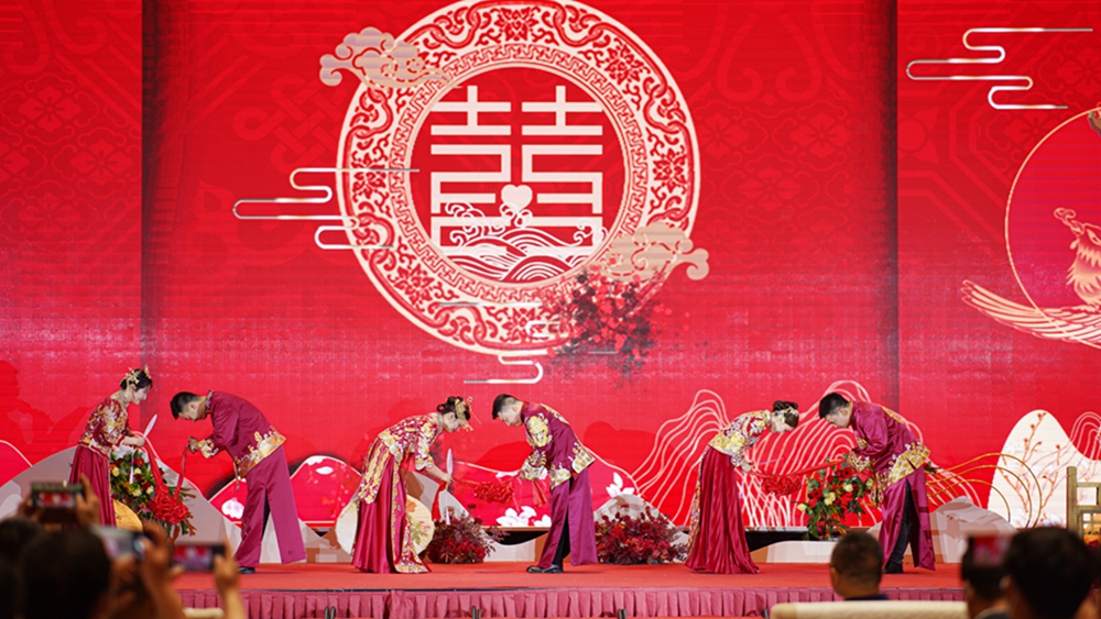 中鐵十五局城建公司集體婚禮(圖4)